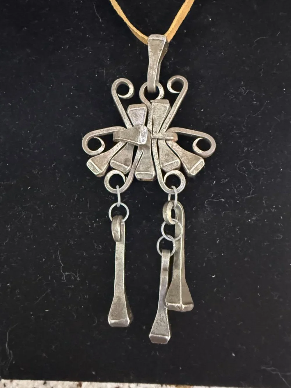 vintage brutalist handmade sculpture necklace made from horseshoe nails - Picture 2 of 4